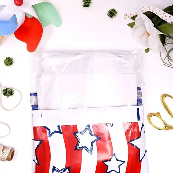 Stars ⭐️ and Stripes Poly Mailers 10x13 Pack of 25 with ⭐️ Free Stickers - Picture 3 of 5